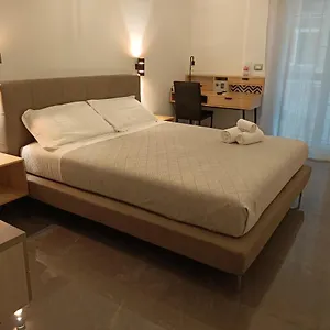 La Rosa Felice בארי