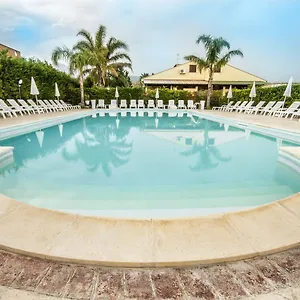 Affittacamere Paradise Beach Vicino Cefalù Piscina Aperta