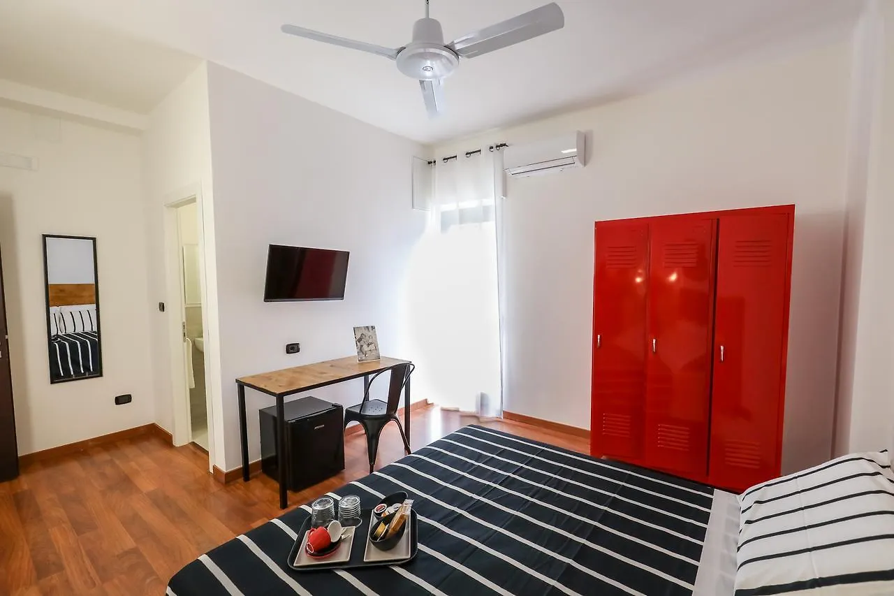בארי Travel B&B 3*,  איטליה